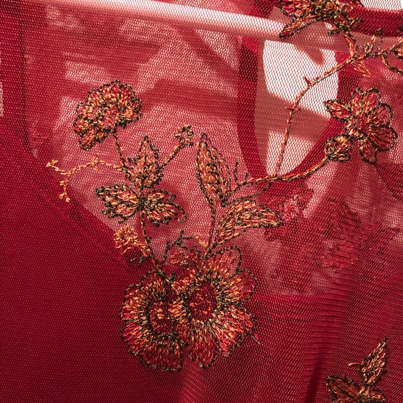 Beautiful Burgundy Floral Dress - Picture 2 of 4